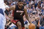 Miami v NBA dál prohrává, proti hvězdám uspěl i Denver
