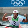 Daniele Molmenti a jeho radost, finále kajakářů na olympiádě v Londýně 2012