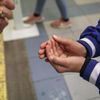 Dezinfekce rukou, hygiena, Testování na koronavir covid-19 na školách, škola, žáci, školství, učitelé, antigenní test, výuka