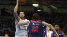 VTB liga, Nymburk - CSKA Moskva: Christian Burns - Manuchar Markoishvili