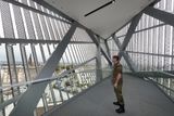 Umožnila to právě radikální přestavba za 62 milionů eur (1,5 miliardy korun) z dílny věhlasného amerického architekta Daniela Libeskinda,...