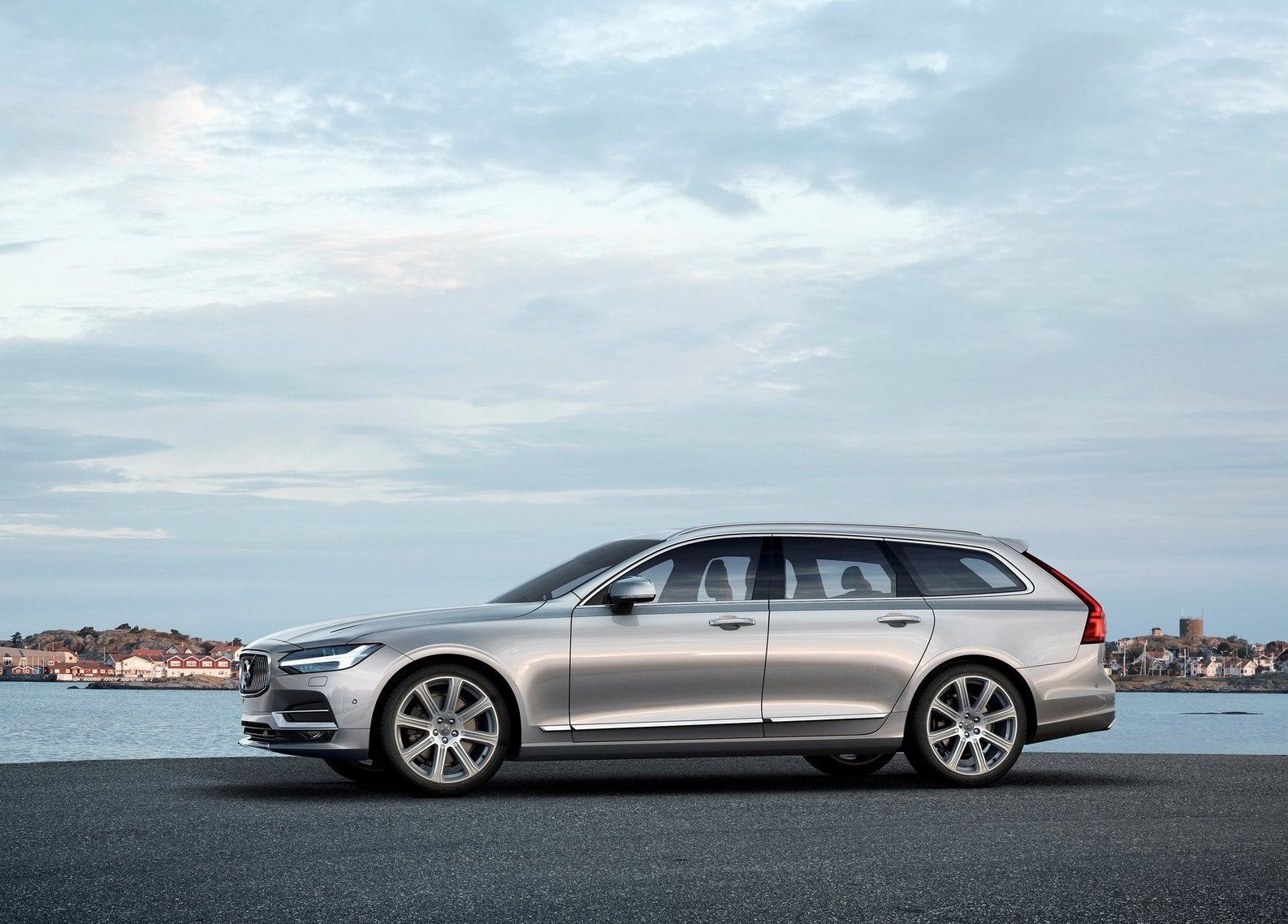 Volvo V 90