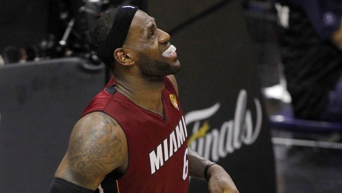 LeBron James chce opustit tým NBA Miami Heat.