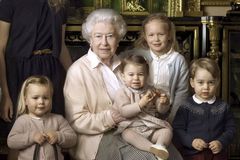 Královna, která umí mlčet. Co víme o názorech Alžběty II. po 63 letech jejího panování