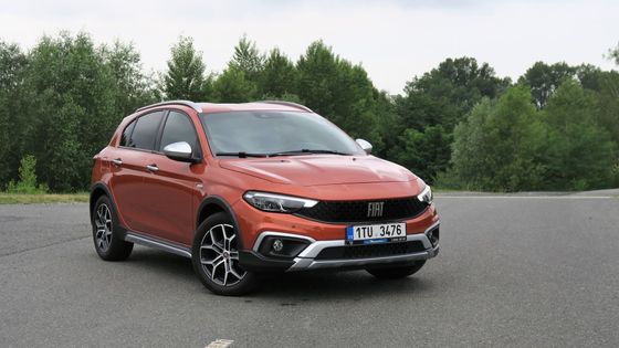 Poslední veterán, který se dá koupit nový. Fiat Tipo okouzluje způsoby ze staré školy