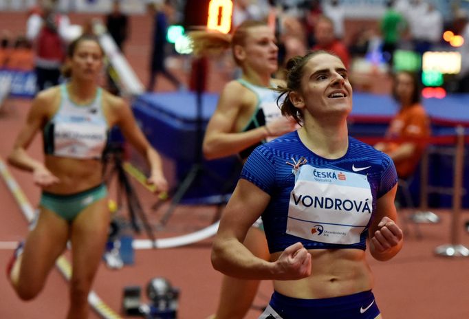 Czech Indoor Gala 2020: Vítězka běhu na 400 metrů Lada Vondrová.