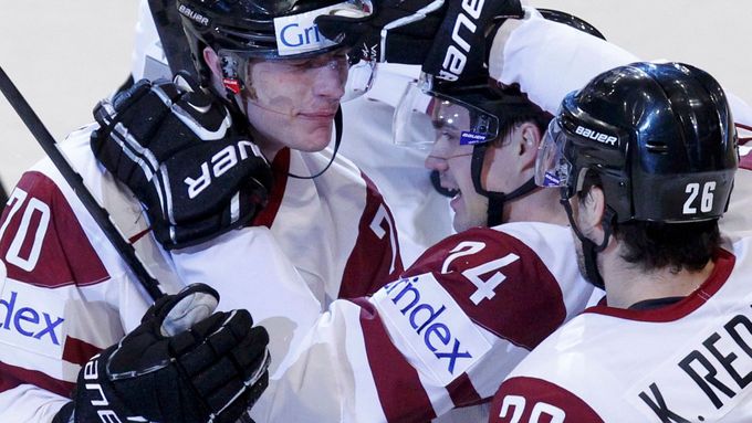 Lotyši se radují z gólu do sítě Německa