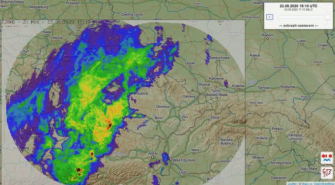 Bouřky na snímku z radaru v sobotu 23. května v 17 hodin.