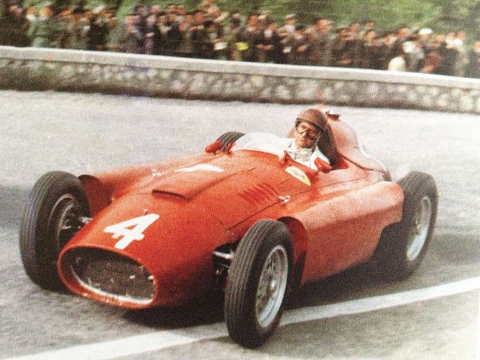 4_V roce 1953 za Ferrari závodili hned tři