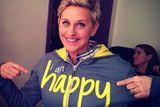 5. Ellen DeGeneres – Pátou příčku obsadila další moderátorka, která si na předávání filmových Oscarů podmanila sociální sítě slavnou selfie fotografií spolu s dalšími slavnými osobnostmi. Snímek se stal nejsdílenějším v celé historii sociálních sítí. Oblíbenost si také stále drží její televizní talk show a ročně si Ellen přijde na více jak jednu miliardu korun.