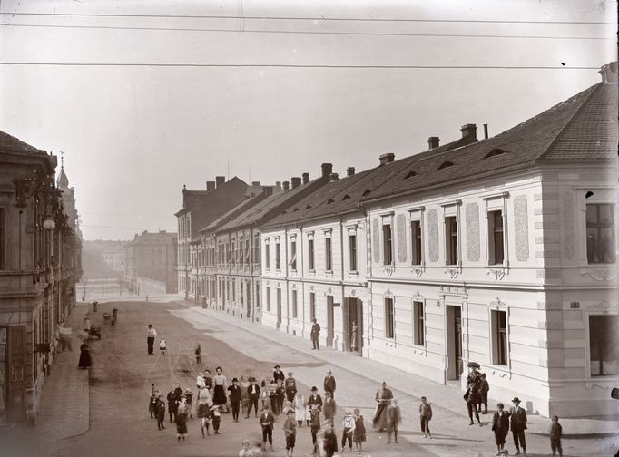 Ukázka z výstavy "Panoráma starého Mostecka", kterou až do konce března roku 2022 veřejnosti prezentuje Oblastní muzeum a galerie v Mostě.