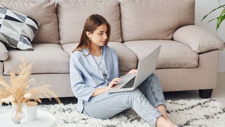 Online terapie jako záchrana: žádné čekací lhůty a odborník hned na telefonu; Zdroj foto: Meddi app.