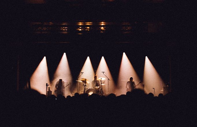 Snímek z vystoupení Russian Circles.