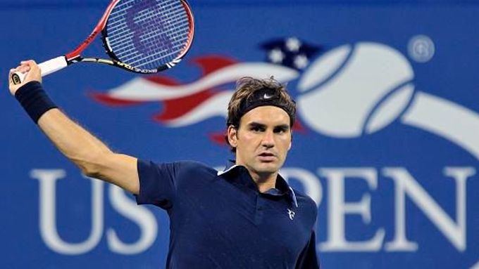 Federer i v pátém zápase neztratil ani set