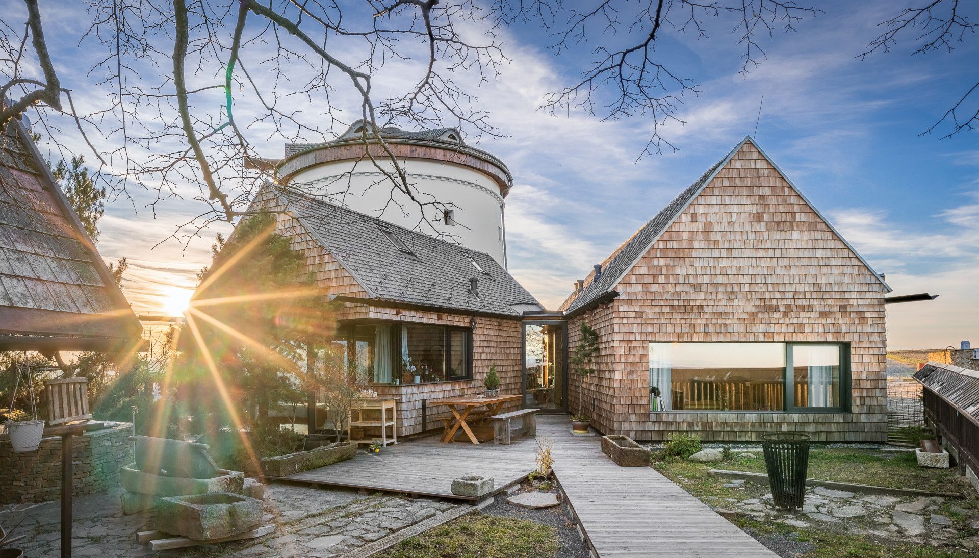 Mlýn s domem/ Kotek