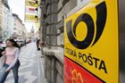 Česká pošta má o pětinu menší zisk, doručuje stále méně