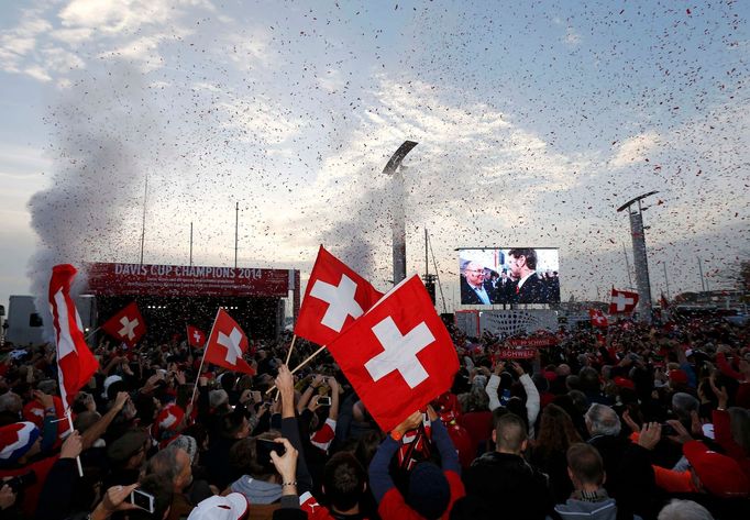 Švýcaři slaví vítězství v Davis Cupu: Severin Lüthi