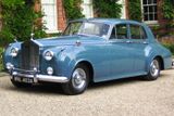 Rolls-Royce Silver Cloud – Trump je velkým fanouškem klasického britského luxusu. Jeho prvním byl Rolls-Royce z roku 1956.