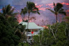 Sopka na Havaji už ohrožuje elektrárnu. Výbuchy trhají i skálu, po ostrově se šíří jedovaté plyny