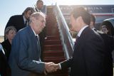 Český prezident Miloš Zeman přiletěl na pracovní cestu do Číny minulý čtvrtek.