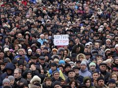 Demonstrace v Moskvě na podporu ukrajinské vlády.