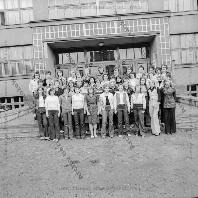 Studenti třetího ročníku říčanského gymnázia, kteří byli na školním výletě do NDR, kteří únosci v květnu 1978 unesli v autobuse s cílem se dostat do Západního Německa.