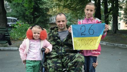 O smíření s Ruskem nemluvte. Naše děti denně umírají, vzkazují Ukrajinci