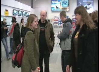 Markéta Irglová po příletu do Prahy