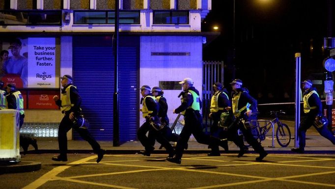 Policie zasahuje u London Bridge