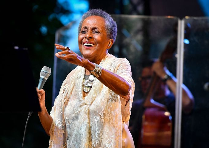 Snímek z koncertu Susany Bacy.