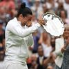 Plačící Uns Džábirová po finále Wimbledonu 2023