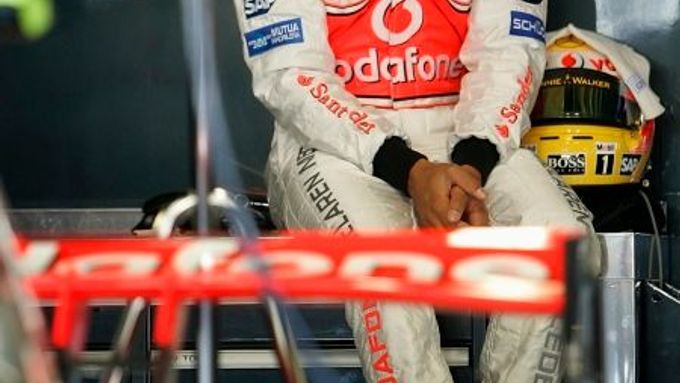 Lewis Hamilton má za sebou první trénink v Monze - skončil třetí.
