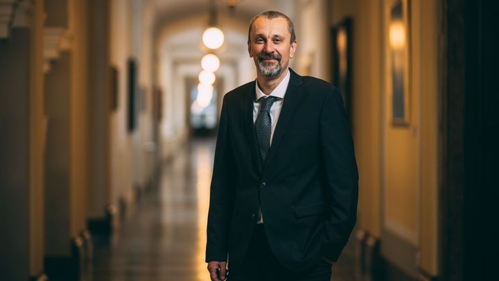 Pirátský ministr pro legislativu Šalomoun podal demisi, skončí 11. října