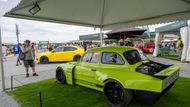 Projekt elektrického restomodu nazvaný Project X. Za přestavbou stála televizní show Turbo.
