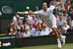 Živě: Štěpánek vs. Kyrgios, český veterán sebral Australanovi pouze jediný set a na turnaji končí