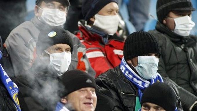 Fanoušci Dynama Kyjev se obávali nebezpečí prasečí chřipky