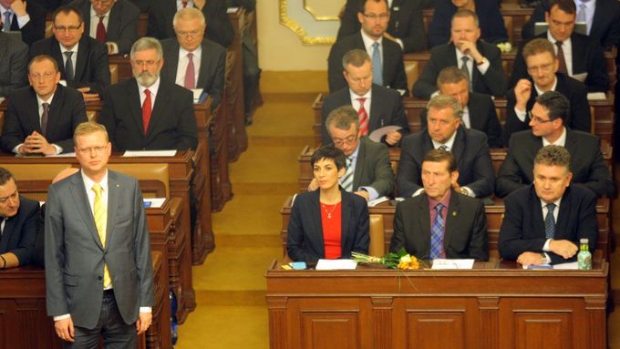 Poprvé i s KDU-ČSL. Pavěl Bělobrádek na ustavující schůzi Sněmovny.