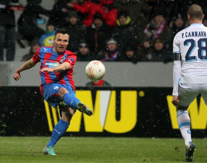 Fotbal, Evropská liga, Plzeň - Neapol: Stanislav Tecl dává gól