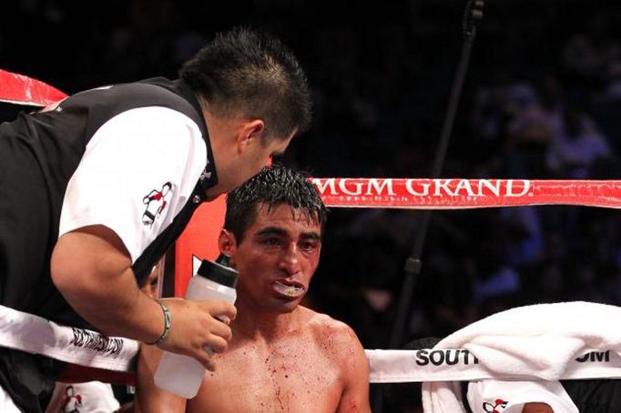 Boxerské comebacky historie (Erik Morales)