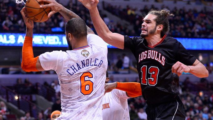 NBA: New York Knicks vs Chicago Bulls (Tyson Chandler a Joakim Noah)