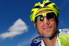 Giro zasypal sníh, na Galibier Nibali peloton nepovede