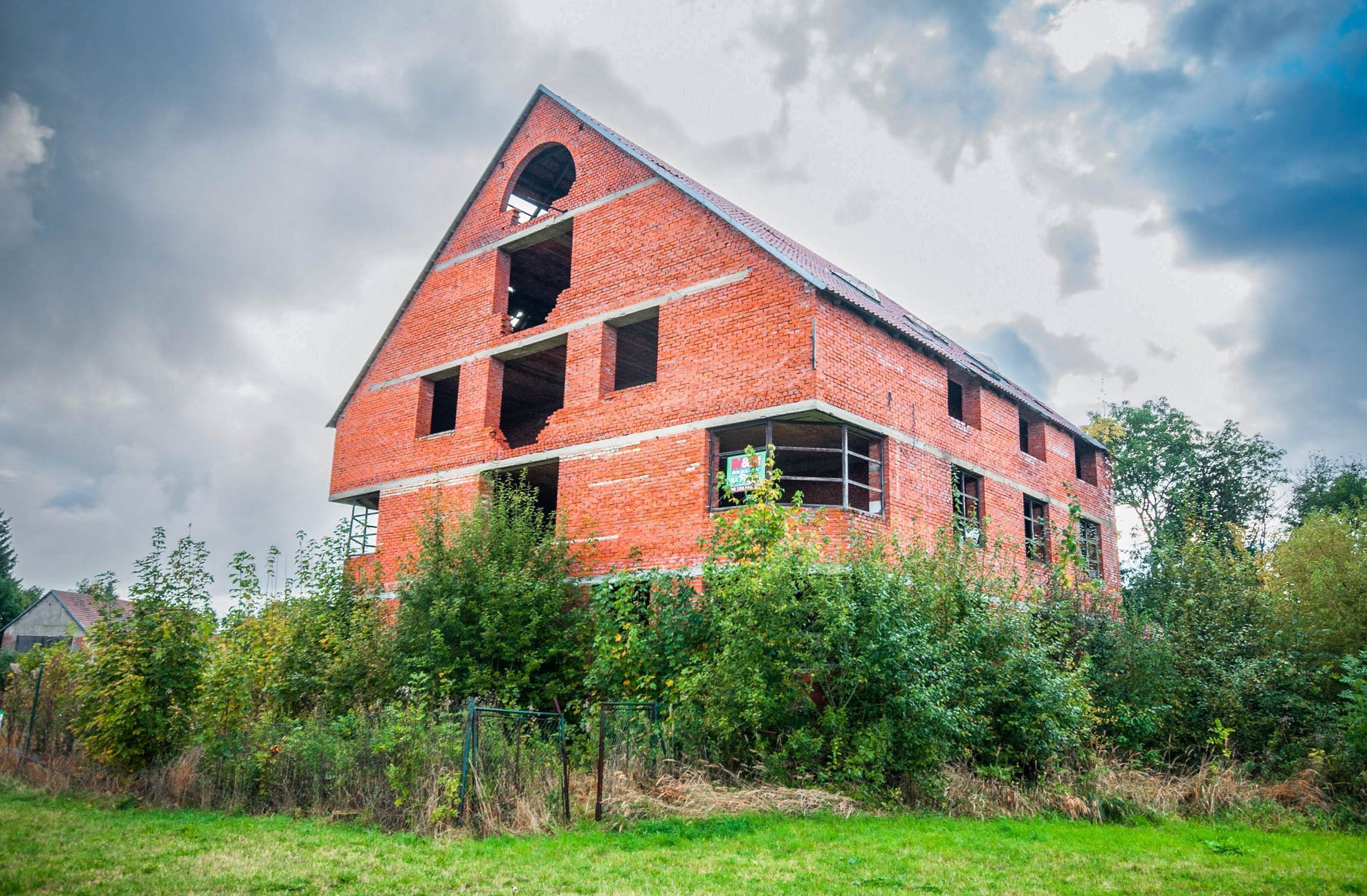 Miličín - nedokončená stavba