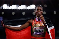 Další rekord Kratochvílové padl. Keňanka na osmistovce smetla favoritky