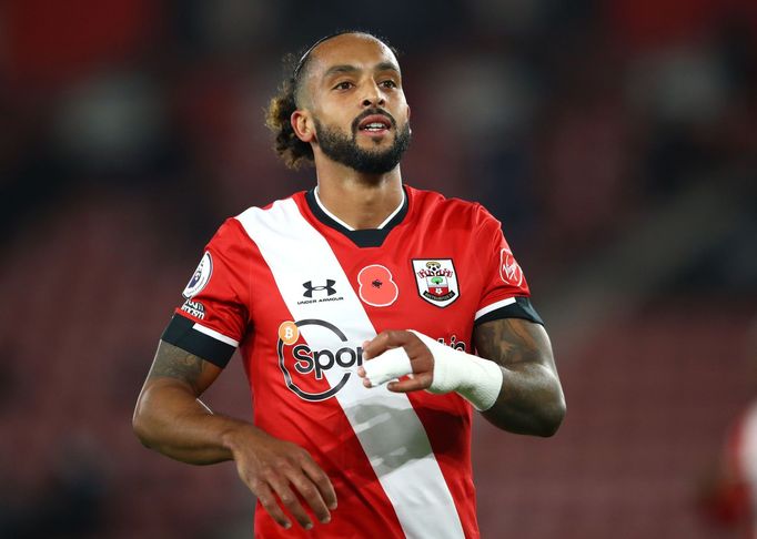 8. kolo anglické fotbalové ligy 2020/21, Southampton - Newcastle: Domácí Theo Walcott.