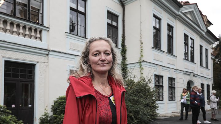 Obrazem: Léčila se zde Masarykova žena. Stát dumá, co dál s opuštěným pražským zámkem