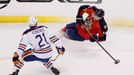 NHL: Edmonton Oilers at Florida Panthers (Fleischmann a Ference)