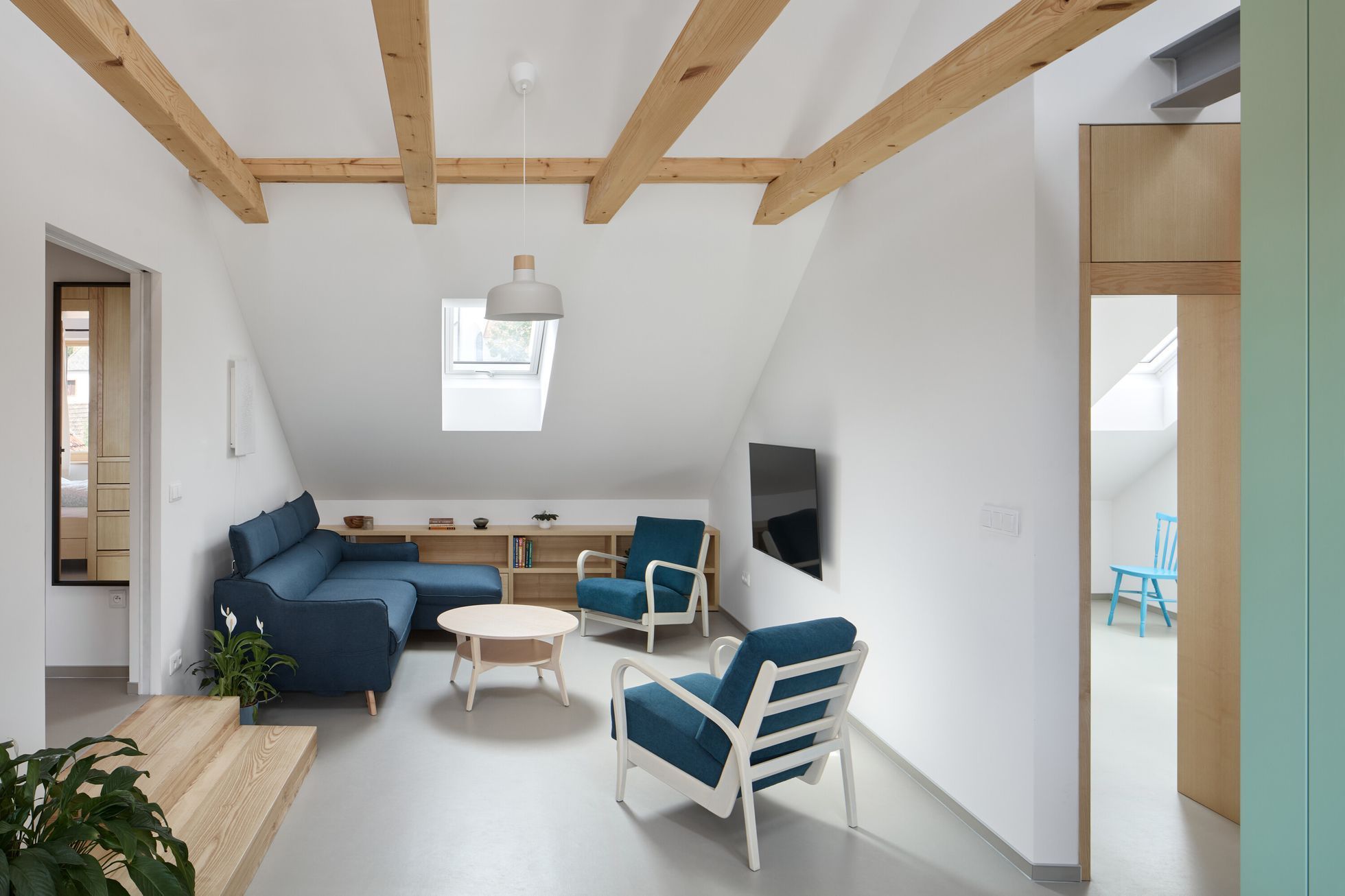 dům s kavárnou, domek, dům, kavárna, jóga, studio, přestavba, realizace, architektura