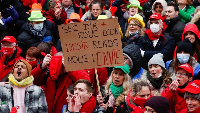 Protestující učitelé v Bruselu