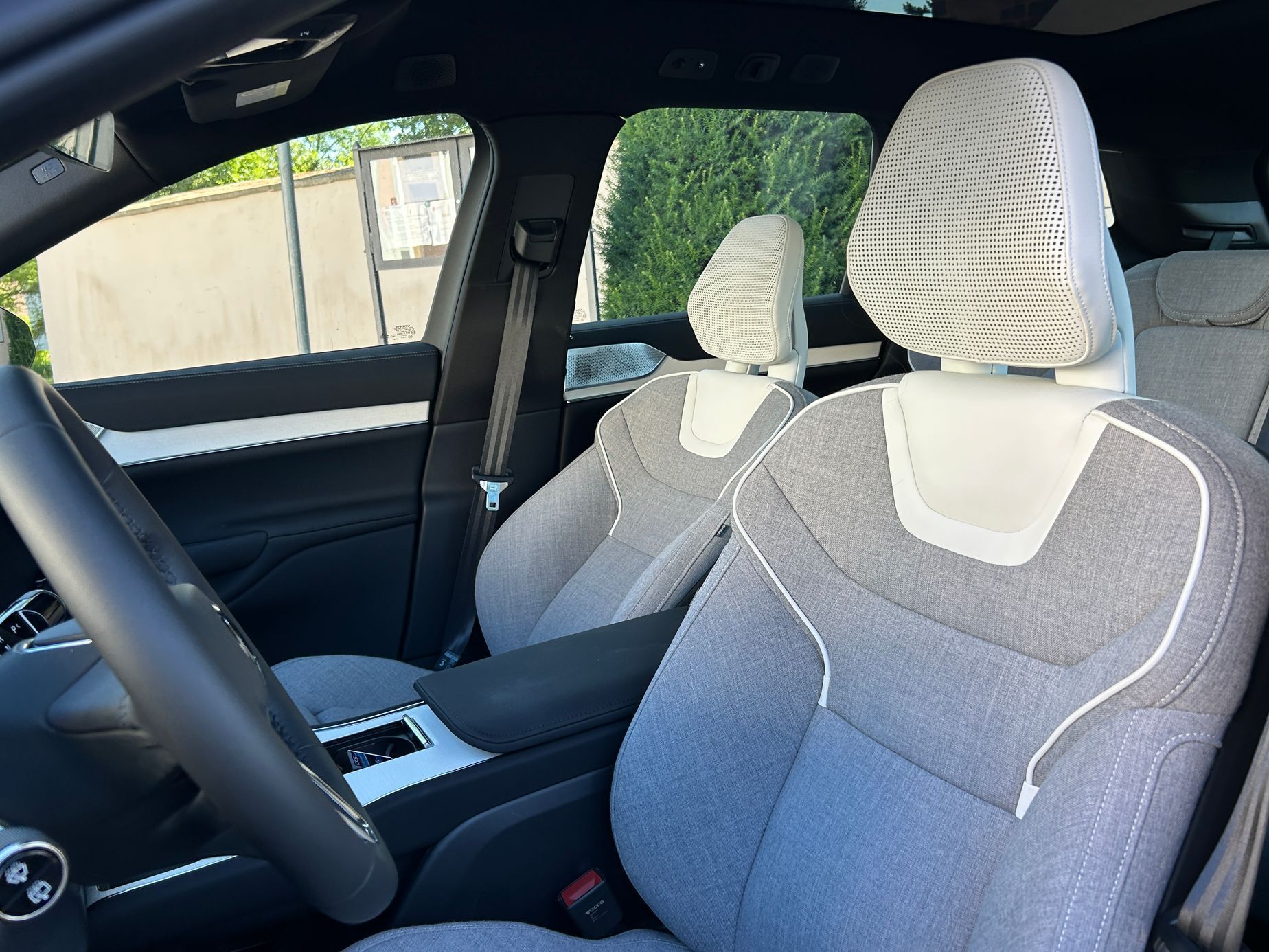 Volvo EX90