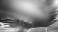 Hlavní ocenění si letos na Sony World Photography Awards 2012 vybojoval americký fotograf Mitch Dobrowner za svůj cyklus fotografií Bouře, zachycující tornáda. Tyto snímky byly zařazené v profesionální sekci soutěže v kategorii Krajina.